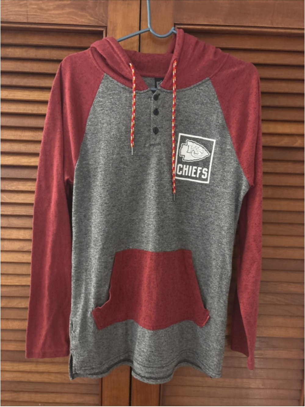 Kansas City Chiefs NFL Team Apparel Long Sleeve Hooded Shirt Adult Size M